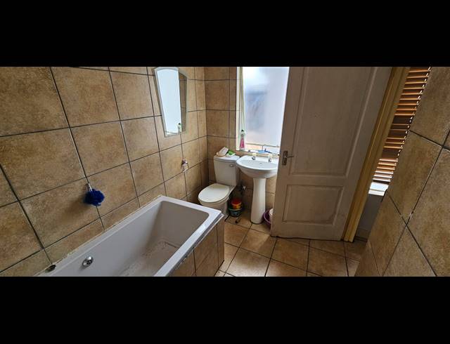 3 BEDROOM TOWNHOUSE FOR SALE IN WATERBERRY COUNTRY ESTATE